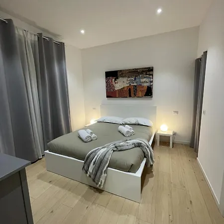 Via Giulio Cesare Procaccini 69 Sub 28 - Sempione Luxury * Milánó