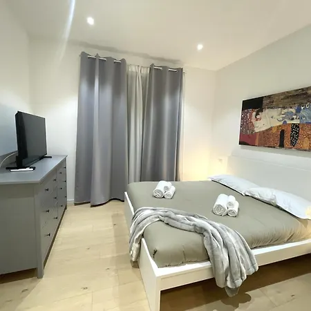 Via Giulio Cesare Procaccini 69 Sub 28 - Sempione Luxury Apartman *