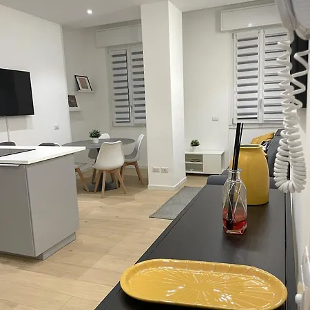 Via Giulio Cesare Procaccini 69 Sub 28 - Sempione Luxury * Milánó