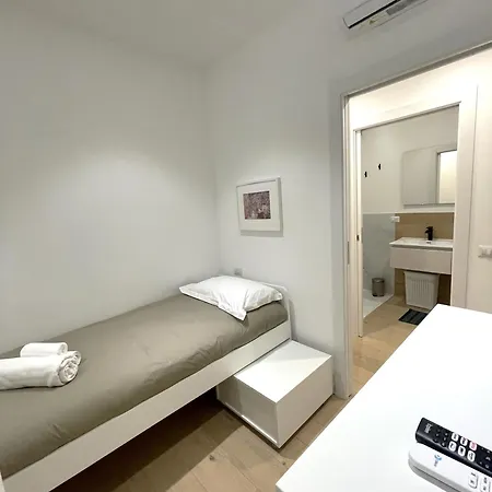 Via Giulio Cesare Procaccini 69 Sub 28 - Sempione Luxury Apartman Milánó